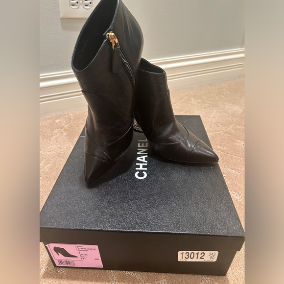 Chanel Boots - size 37 - no dust bag - Picture 2 of 7